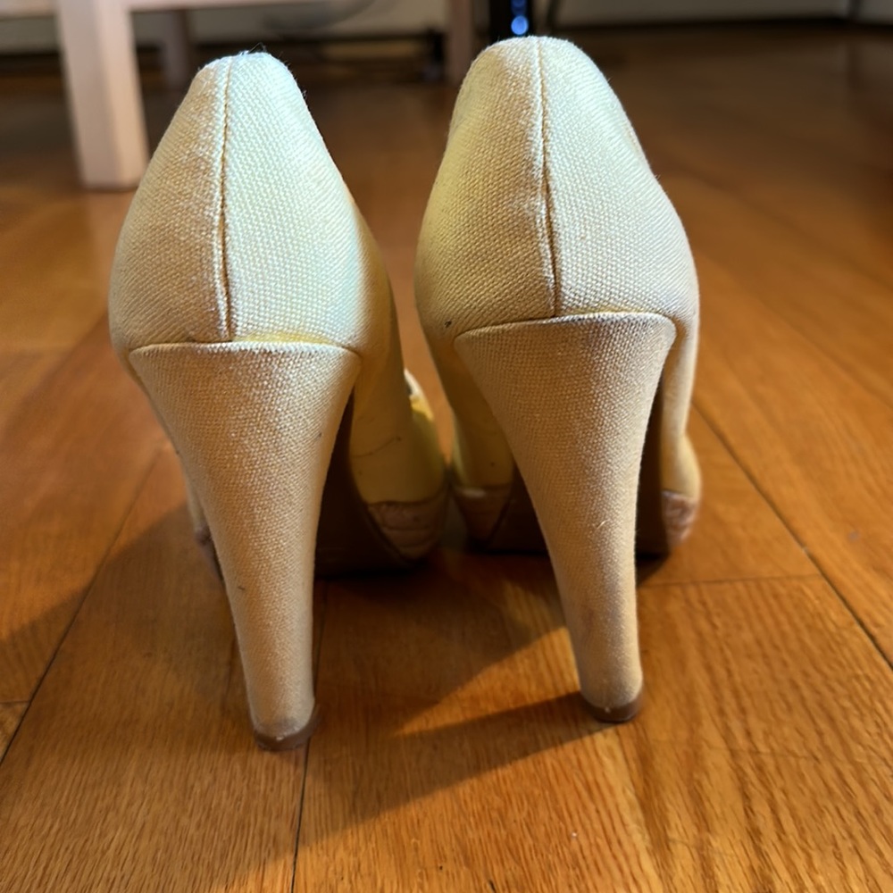 Yellow platform heels🌼☀️ - Picture 6 of 12
